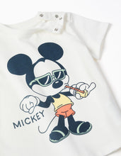 Carregar imagem no visualizador da galeria, Conjunto T-shirt e calções com um estampado Mickey para bebé menino, branco/azul