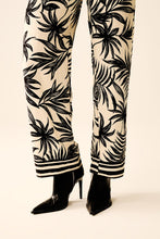 Carregar imagem no visualizador da galeria, Macacão