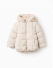 Carregar imagem no visualizador da galeria, Casaco Acolchoado com Forro Felpudo para Menina, Bege Zippy