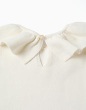 Carregar imagem no visualizador da galeria, Camisola de malha com gola de folhos para bebé menina, branco