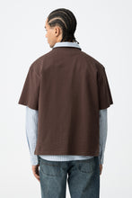 Carregar imagem no visualizador da galeria, T-shirt oversize castanho
