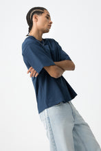 Carregar imagem no visualizador da galeria, T-shirt oversize azul marinho
