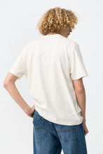 Carregar imagem no visualizador da galeria, T-shirt bege relaxed fit
