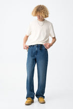 Carregar imagem no visualizador da galeria, T-shirt bege relaxed fit
