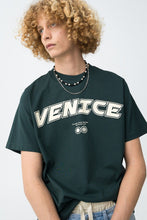Carregar imagem no visualizador da galeria, T-shirt branca Erick
