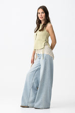 Carregar imagem no visualizador da galeria, Jeans largos azul claro
