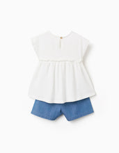 Carregar imagem no visualizador da galeria, T-shirt com flores + calções de ganga para bebé menina, branco/azul
