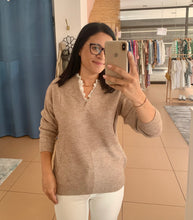 Carregar imagem no visualizador da galeria, Camisola Malha
