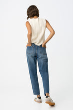 Carregar imagem no visualizador da galeria, Jeans Mom Fit Tiffosi

