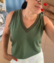 Carregar imagem no visualizador da galeria, Blusa
