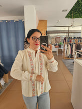 Carregar imagem no visualizador da galeria, Camisa Bordada
