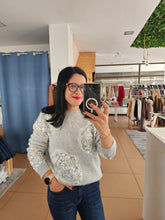 Carregar imagem no visualizador da galeria, Camisola Malha com Lantejoulas
