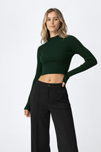 Carregar imagem no visualizador da galeria, Camisola Super Slim Canelada Verde
