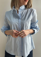Carregar imagem no visualizador da galeria, Camisa Azul Celeste
