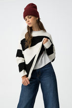 Carregar imagem no visualizador da galeria, Camisola de Malha
