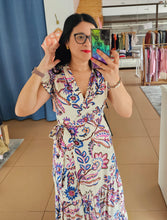Carregar imagem no visualizador da galeria, Vestido Florido
