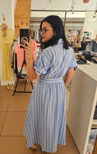 Carregar imagem no visualizador da galeria, Vestido Camiseiro
