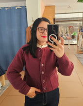 Carregar imagem no visualizador da galeria, Casaco Malha Bordô
