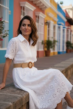 Carregar imagem no visualizador da galeria, Vestido em Bordado Inglês
