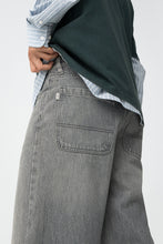 Carregar imagem no visualizador da galeria, Jeans Oski Super Baggy Rapaz
