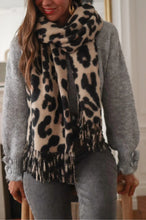 Carregar imagem no visualizador da galeria, Cachecol
