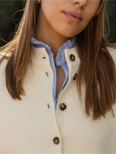 Carregar imagem no visualizador da galeria, Capa Malha Cru
