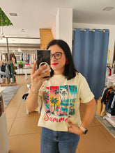 Carregar imagem no visualizador da galeria, T-Shirt Oversize Amarelo Manteiga
