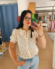 Carregar imagem no visualizador da galeria, Blusa Florida
