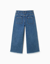 Carregar imagem no visualizador da galeria, Calças de ganga wide leg com bainhas desfiadas para menina, azul
