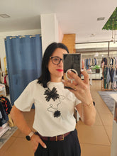 Carregar imagem no visualizador da galeria, T-Shirt
