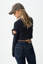 Carregar imagem no visualizador da galeria, Camisola Slim Fit Malha
