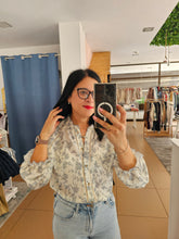 Carregar imagem no visualizador da galeria, Camisa Nora
