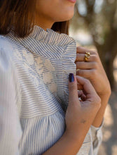 Carregar imagem no visualizador da galeria, Camisa Bordada
