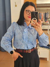 Carregar imagem no visualizador da galeria, Camisa Bordada Azul
