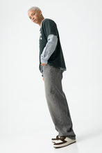 Carregar imagem no visualizador da galeria, Jeans Oski Super Baggy Rapaz

