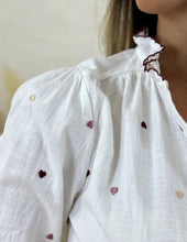 Carregar imagem no visualizador da galeria, Camisa Love
