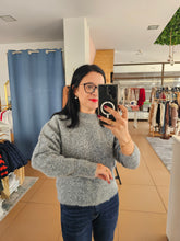 Carregar imagem no visualizador da galeria, Camisola Malha
