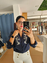 Carregar imagem no visualizador da galeria, Camisa Marinho Bordada
