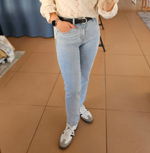 Carregar imagem no visualizador da galeria, Jeans Mom Fit
