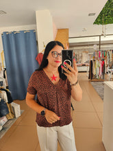 Carregar imagem no visualizador da galeria, Blusa Print Animal
