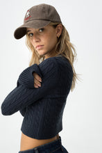Carregar imagem no visualizador da galeria, Camisola Slim Fit Malha
