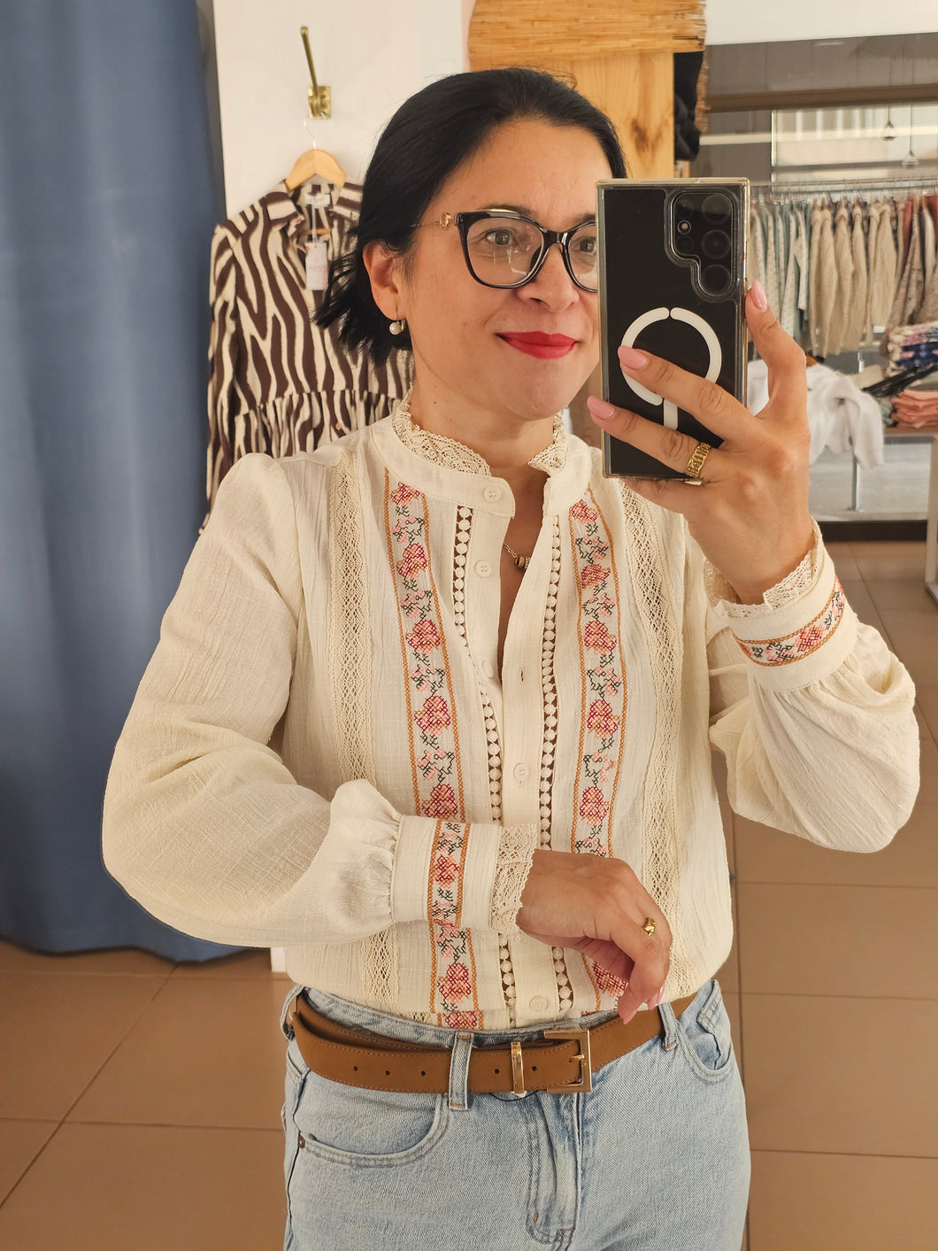 Camisa Bordada