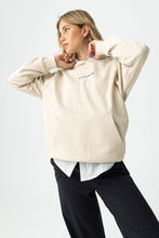 Carregar imagem no visualizador da galeria, Sweat overzided fit com capuz
