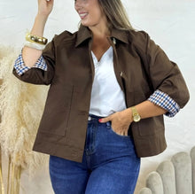 Carregar imagem no visualizador da galeria, Parka Castanha

