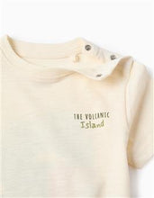 Carregar imagem no visualizador da galeria, T-shirt de algodão com estampado frontal para bebé menino, bege
