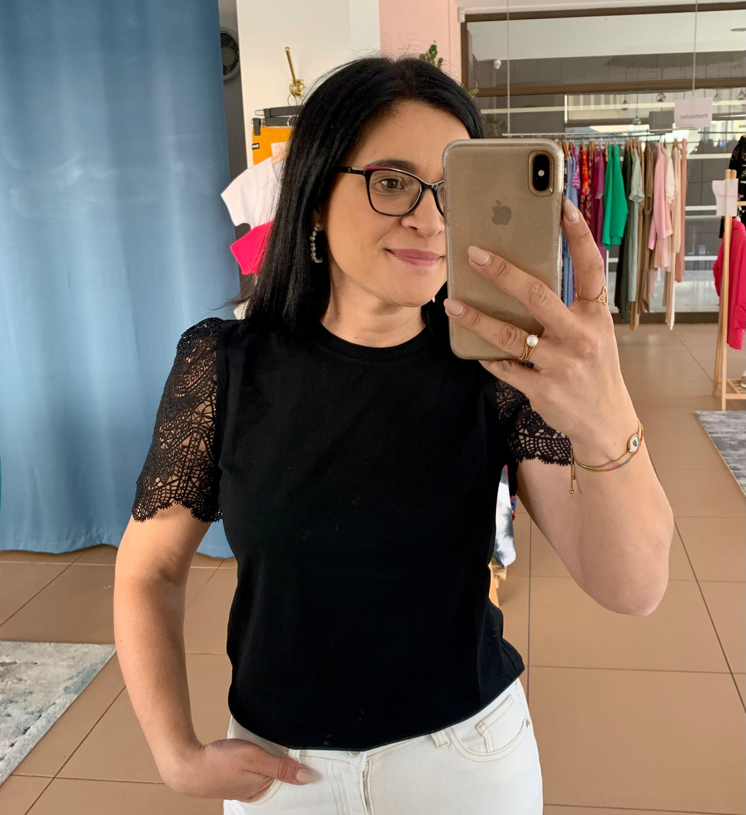 T-Shirt Preta